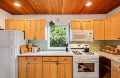 Fall City Apartment | 118 - The Willow Tree Bungalow