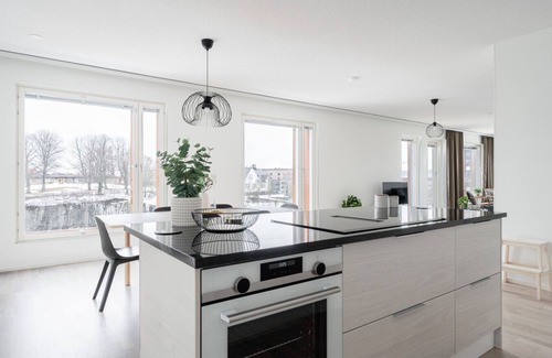 Tampere Apartment | 118m2 2BR Modern Apt with Sauna & Two Balconies