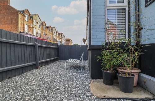 Felixstowe Cottage | 11a Manning Road