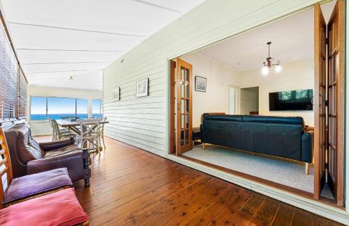 Narooma House | 12 Bluewater Drive Narooma