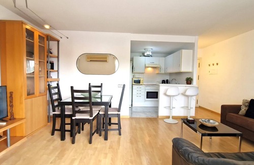 Maioris Decima Apartment | 12' from the airport. Terrace. Pool. Parking. Workaction & Golf in Maioris.
