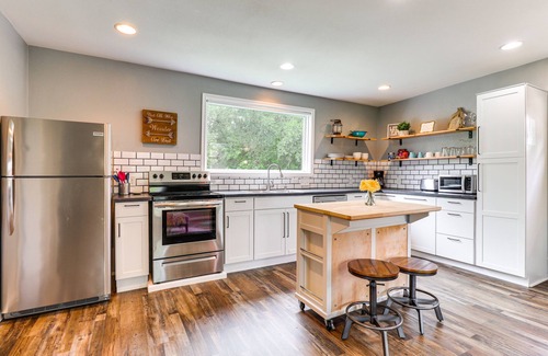 Austin Cottage | 12 Mi to Dtwn: Austin Guest Cottage w/Pool Access