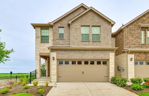 Weston House | 12 Mi to Dtwn McKinney Modern Gem with Patio and Yard