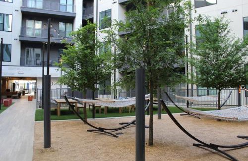 North Burnet Apartment | 12 Min to Downtown Balcony Apt with Free Parking