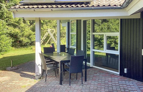Bøtø By House | 12 person holiday home in Væggerløse-By Traum