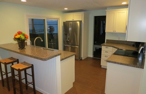 Beulah House | 120' on Waterfront-Platte Lake Lodge-Pontoon Available!