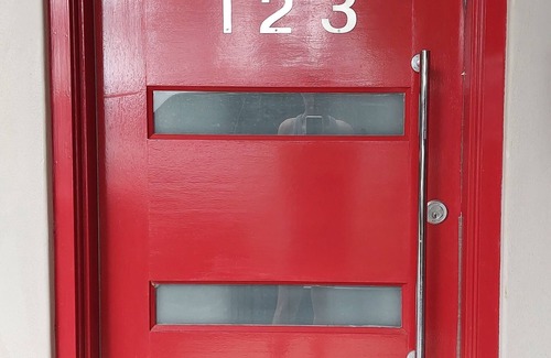 East Tamworth House | "123 Fitzroy" 4 B/room townhouse overlooking East!