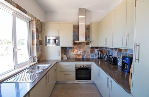 Carvoeiro Ski Chalet | 12A Modernised yet traditional house