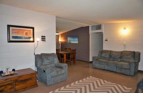 Exmouth House | 13 Grenadier Street