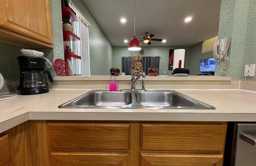 Regal Palms House | 1307 Charming Regal Palms Villa