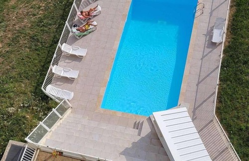 Bergers Apartment | 130m from ski slopes, 7th floor, swimming pool, sauna, balcony, tv, ski locker, 59m², Alpe d'Huez
