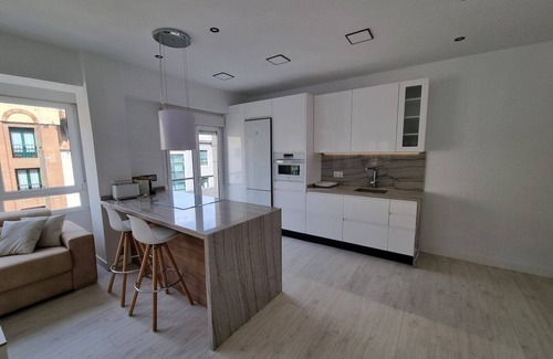 Gijon City Centre Apartment | 131A - Espectacular apartamento 8 personas