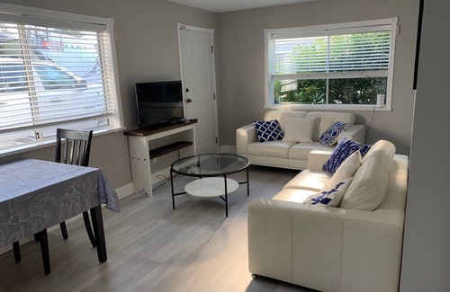 Cordova Bay Apartment | #135 Sunnybank Court - Ground Level Suite