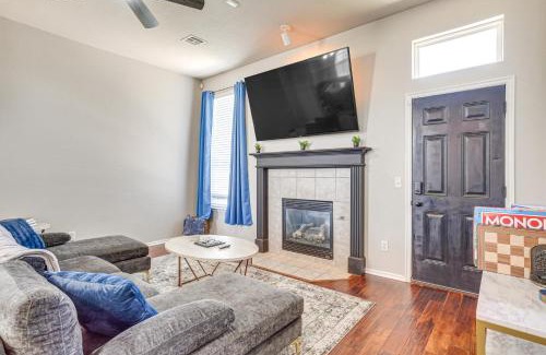 Edmond House | 14 Mi to Dtwn OKC Edmond Gem with Fenced Yard!