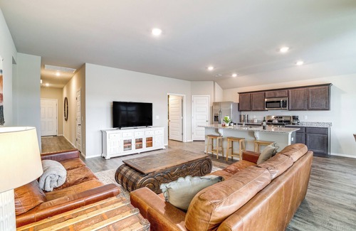 Broken Arrow House | 14 Mi to Tulsa: Home w/Patio in Broken Arrow