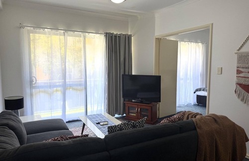 East Perth Apartment | 14 Roomy Rest+Relax EastPerth 2BRParking