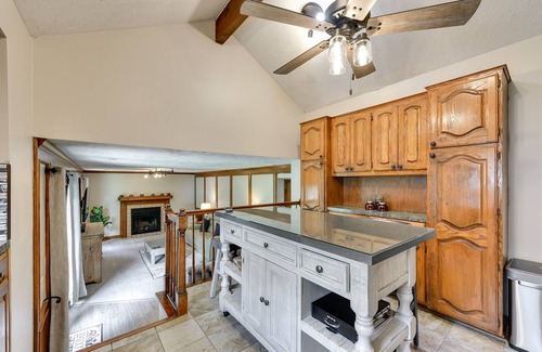 West Omaha House | 144th and Center! 10 mins to Village Point and 20 mins to downtown!