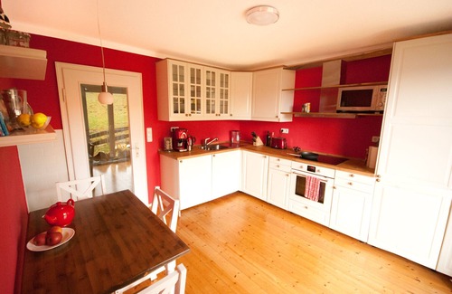 Chieming House | 145 m² directly on the "Bavarian Sea" with spectacular lake and mountain views