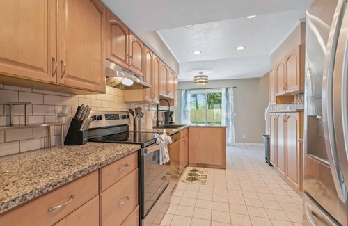 Isle of Palms House | 14543 Luth Drive · The Palms Retreat~Firepit~Fenced Yard~Pet Friendly
