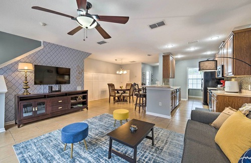 Buena Ventura Lakes House | 15 Mi to Disney: Kissimmee Townhome w/Patio