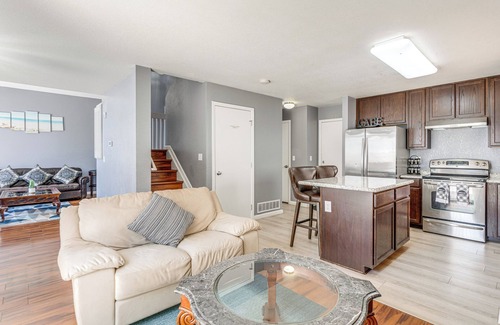Aurora House | 15 Mi to Downtown Denver: Home w/Yard + Patio
