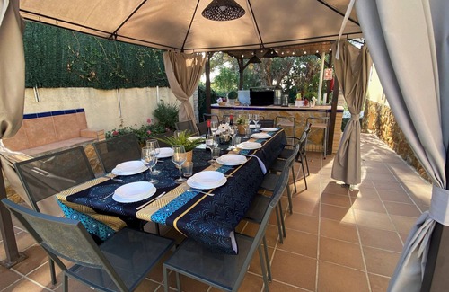 Sitges Town Center Villa | 15 min. by car/Sitges. Villa Ilusión 16 people. XXL Pool by Weekly Villas.