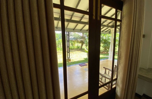 Wanchawala Villa | 15 minutes from the beach