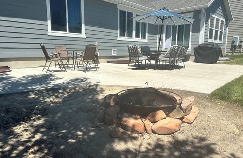 Heber House | 15 minutes to YEAR ROUND adventures! Spacious Comfortable and Accommodating