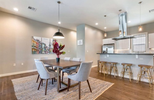 Mid-City House | 15% OFF Monthly | 10% OFF Weekly-4BR Townhouse in Bienville Villas