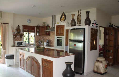 Rawai Villa | - 15% sept-oct RARE ! 3 bed-3bath,swimming-pool-jacuzzi,1 600m2, tropical garden, quiet area