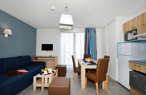 Cap d'Agde Villa | 150m de la Plage | Piscine Saisonnière + Sauna