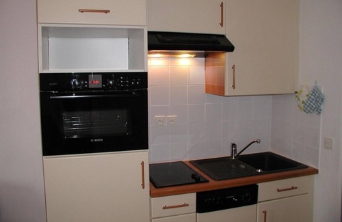 Eaux-Bonnes Apartment | 150m from ski slopes, 1st floor, view resort, fitness, swimming pool, sauna, balcony, tv, ski locker