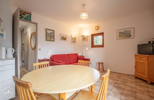 Aussois Apartment | 150m from ski slopes, 1st floor, balcony, tv, ski locker, 29m², Aussois