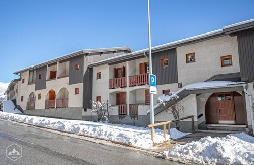 Aussois Apartment | 150m from ski slopes, 1st floor, balcony, tv, ski locker, 29m², Aussois