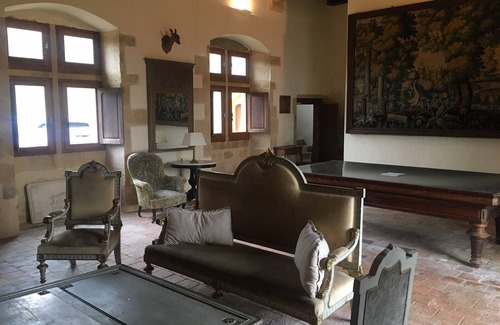 Saint-Vincent-Bragny House | 15TH CENTURY PRIORY