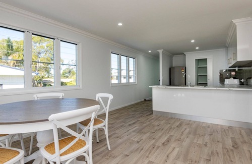 Bargara House | 16 & 16a - Clark Street Bargara