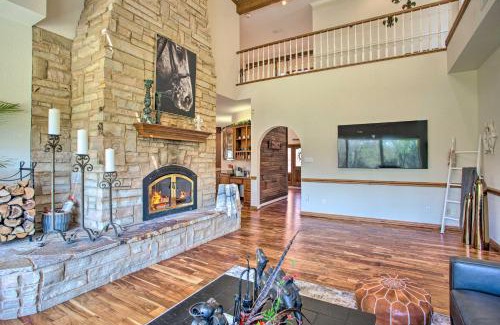 Pilot Point House | 16-Acre Pilot Point Ranch Private Pond and Hot Tub