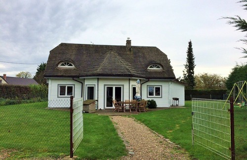 Bernay-en-Ponthieu Ski Chalet | 160 m² wooden house for 10 to 12 people, close to the sea.