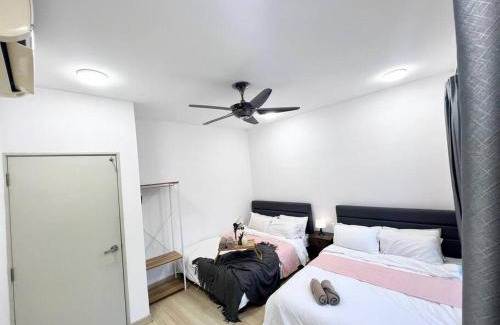 Shah Alam House | 16Pax House Landed Setia Alam Mall SCCC Wi-Fi TV