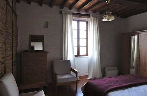 Castelnau-de-Montmiral House | 16th Century House Plus Studio Flat in Gorgeous French Village