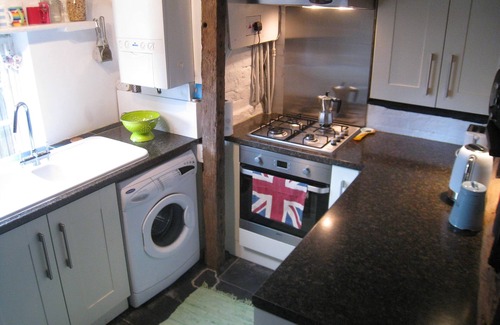 Rye Cottage | 16th Century Cottage Situated Opposite The Medieval Landgate Arch