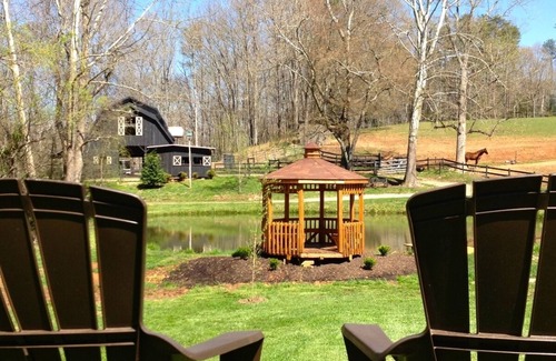 Arden Cottage | 17 Acre Private Horse Farm~Fireplace~Hot Tub~Quiet~Secluded