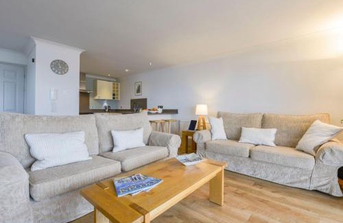 Bigbury-on-Sea Apartment | 17 Burgh Island Causeway