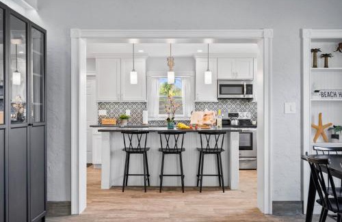 Cocoa Beach House | 172 Woodland Ave