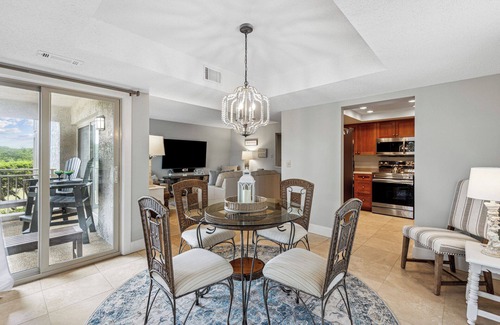South Beach Condo | 1732 Bluff Villa @ Sea Pines | Scenic Views | Pool | 5-min to South Beach
