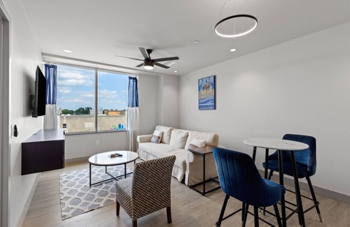 Martin Luther King Condo | 175 LEX - Walk to Rupp Arena Downtown Top Floor