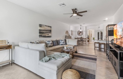Alva Villa | 17716 Trails Edge Villa
