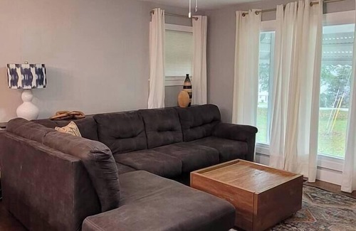Simpsonville House | 18 Hidden Gem - Private Home - 3 BDRM In 5 Forks