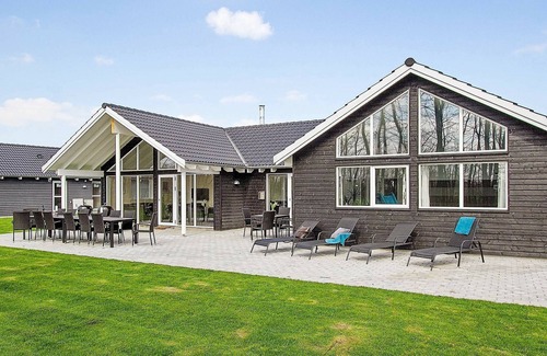 Olpenitz House | 18 person holiday home in Hasselberg