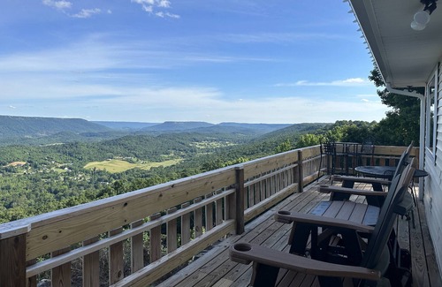 Trenton House | 180 degree Stunning Views of NW GA Mountains | Cloudland Canyon | Chattanooga | McLemore Golf
